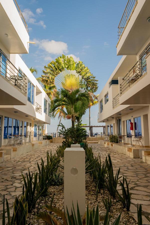 Hotel Portoalegre Ковеньяс Екстер'єр фото